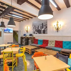  Ostello Loft Group Spagna