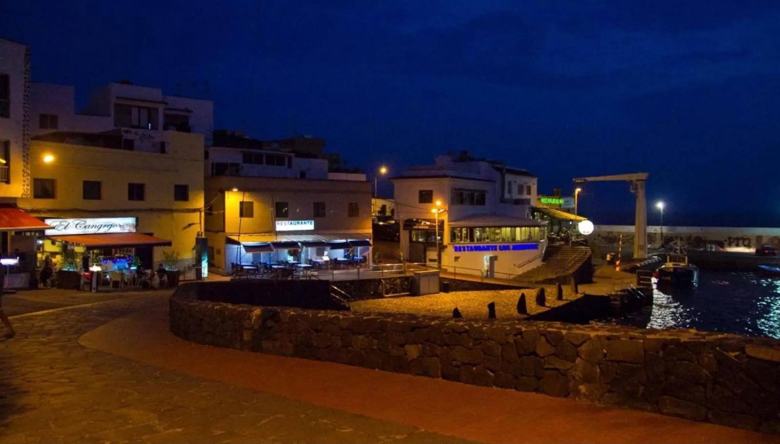 B&B Paraiso Tenerife Los Abrigos Couette-café